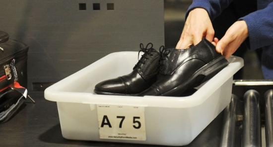 US Scraps Shoe Removal At Airport Screening